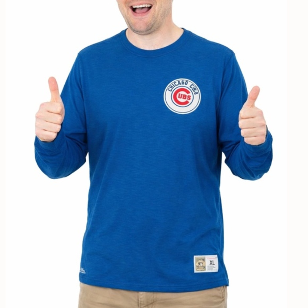 Mitchell & Ness - Cubs Long Sleeve Cooperstown Collection Shirt.